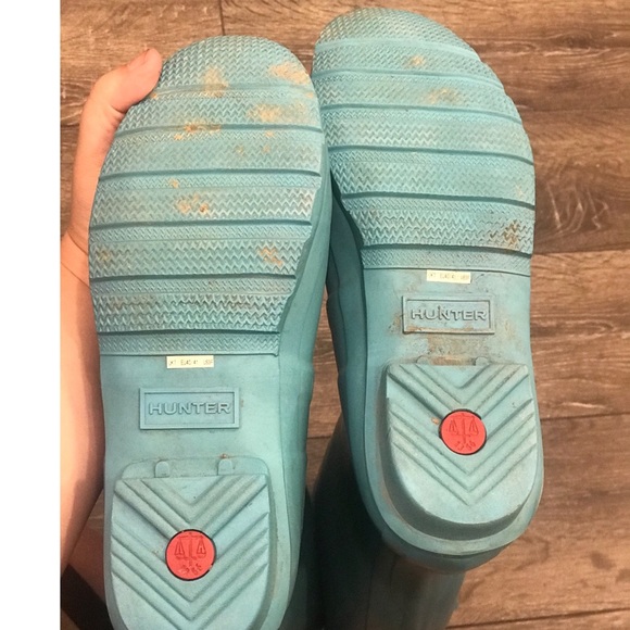 Hunter Boots Matte Tiffany Blue - light scuffing - Picture 5 of 8